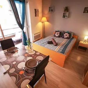  Hotel Léman Holidays - Hyper Centre France