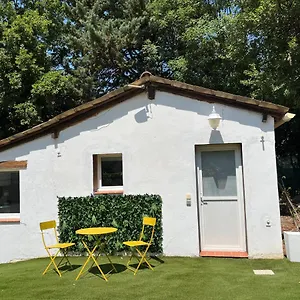 Un Dans Un Endroit Tranquille Roquefort-les-Pins